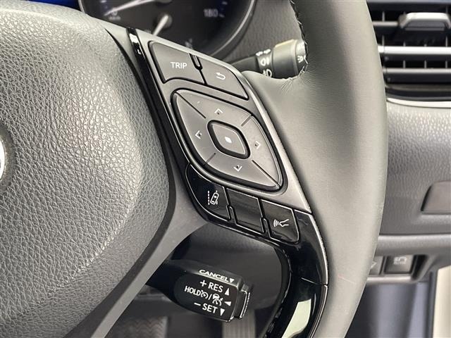 Toyota C-HR 2017 8264670-7