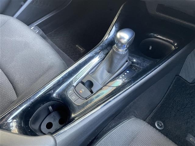 Toyota C-HR 2018 8264671-21