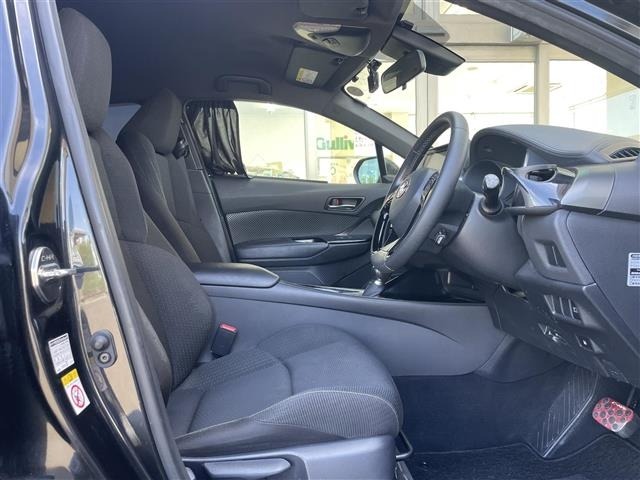 Toyota C-HR 2018 8264671-6