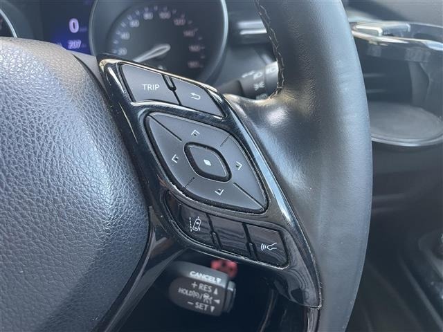 Toyota C-HR 2018 8264671-9