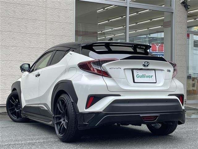 Toyota C-HR 2018 8264674-13
