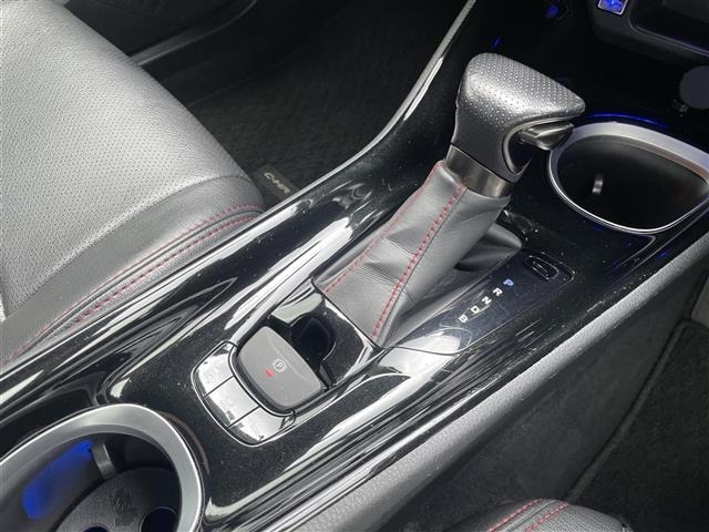 Toyota C-HR 2018 8264674-3