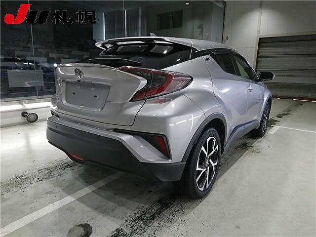 Toyota C-HR 2017 8264690-1