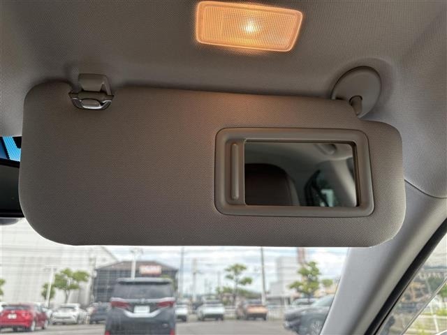 Toyota CAMRY 2018 8265765-1