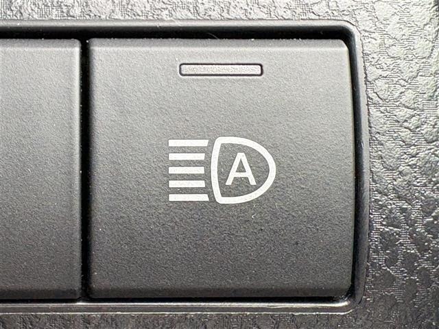 Toyota CAMRY 2018 8265765-10