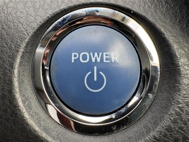 Toyota CAMRY 2018 8265765-23
