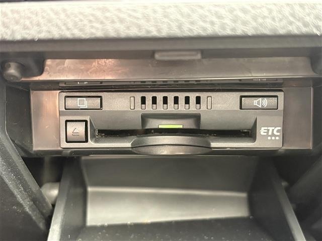 Toyota CAMRY 2018 8265765-25