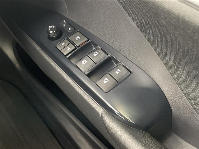 Toyota CAMRY 2018 8265778-6