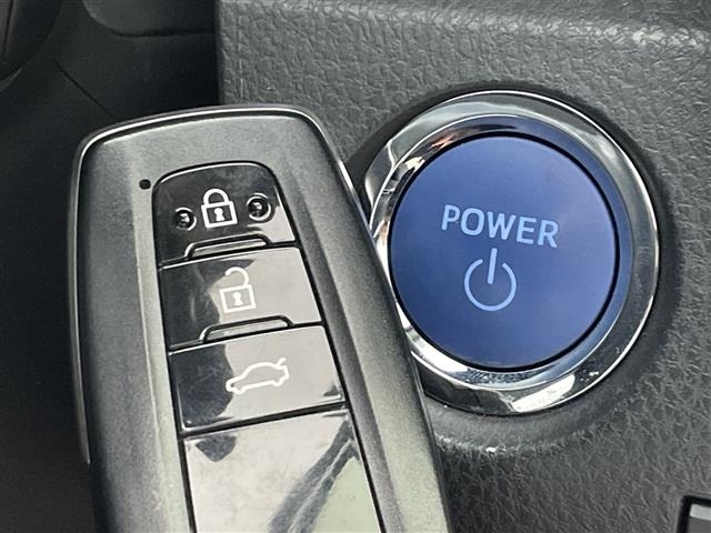 Toyota CAMRY 2017 8265791-8