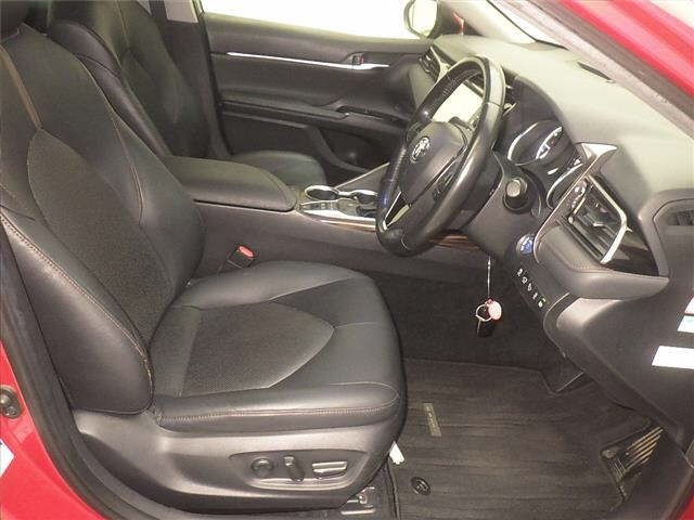 Toyota CAMRY 2018 8265809-5