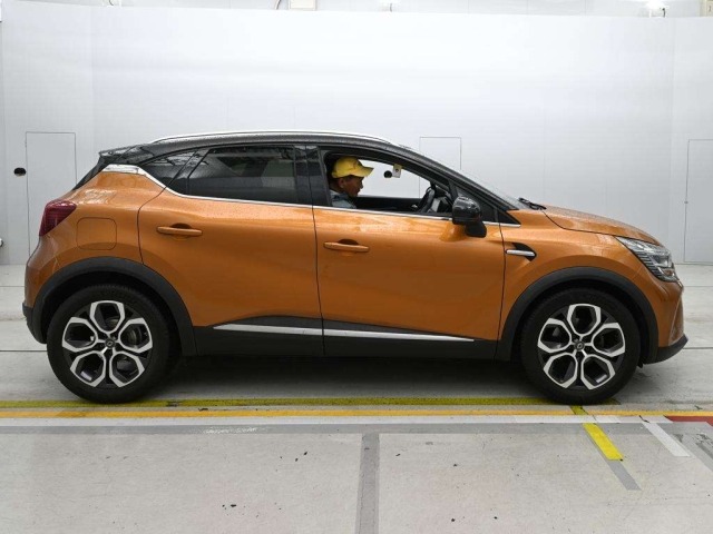 Renault CAPTUR 2021 8260492-3