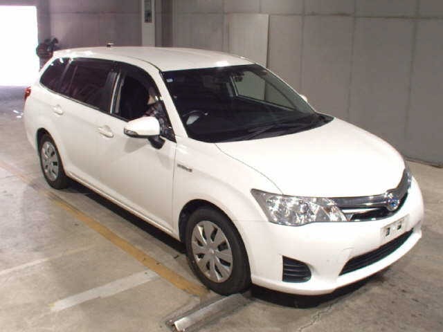 Toyota COROLLA FIELDER 2014 8267051-0