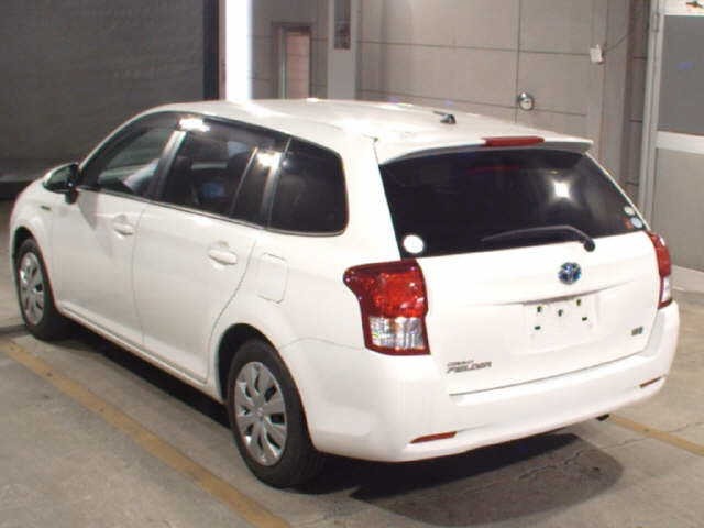 Toyota COROLLA FIELDER 2014 8267051-1