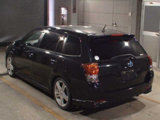 Toyota COROLLA FIELDER 2013 8267058-1