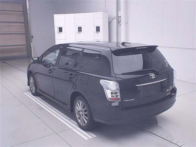 Toyota COROLLA FIELDER 2011 8267215-1