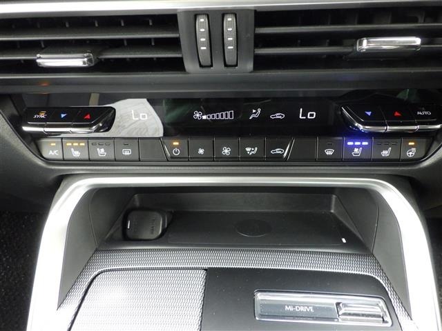Mazda CX-60 2022 8267839-9