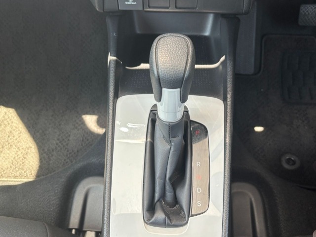 Honda FIT 2023 8266774-12