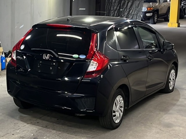 Honda FIT 2017 8266807-5