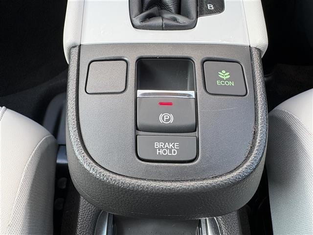 Honda FIT 2020 8267032-9