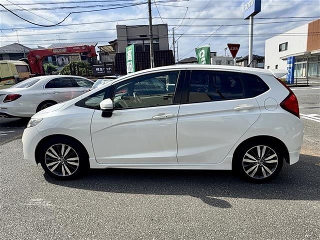 Honda FIT 2013 8267037-22