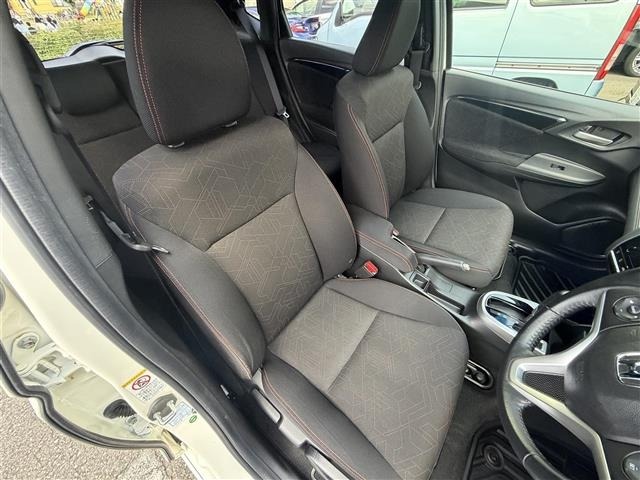 Honda FIT 2013 8267037-7