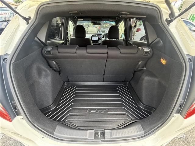 Honda FIT 2013 8267037-9