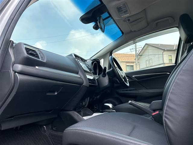 Honda FIT 2018 8267065-4