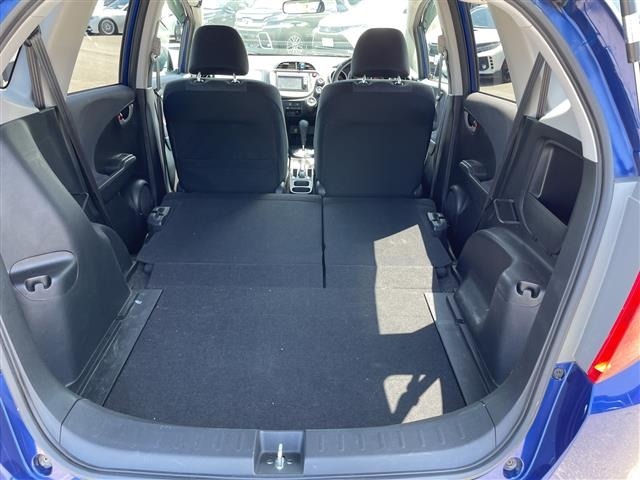 Honda FIT 2010 8267199-11