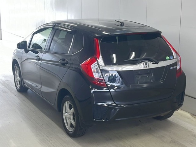 Honda FIT 2016 8267210-1