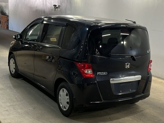 Honda FREED 2010 8267709-1