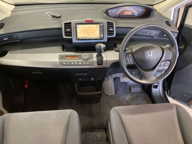Honda FREED 2010 8267709-3