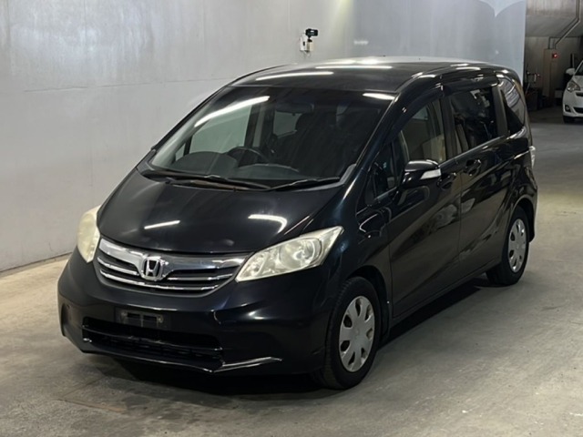 Honda FREED 2011 8267710-0