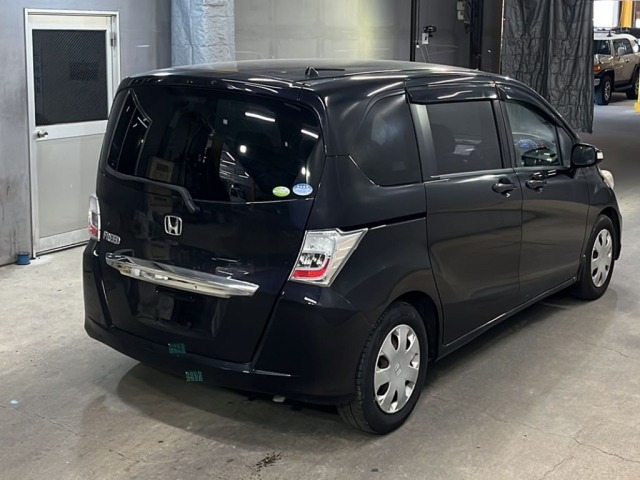 Honda FREED 2011 8267710-5