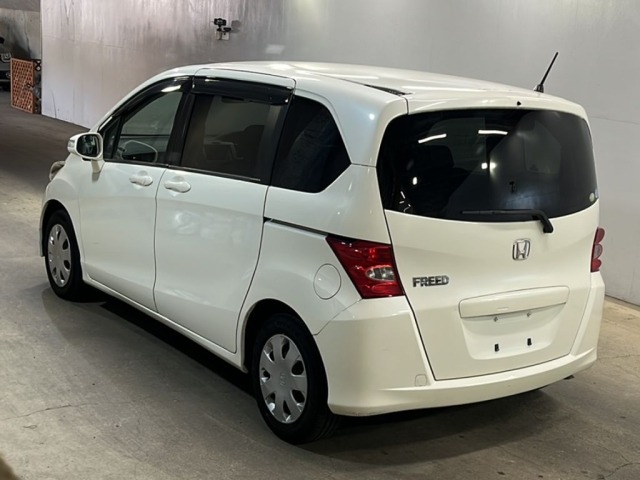 Honda FREED 2011 8267748-1