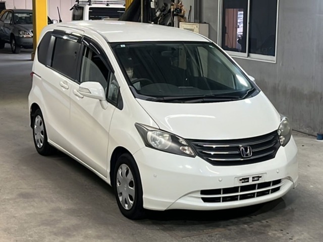 Honda FREED 2011 8267748-4