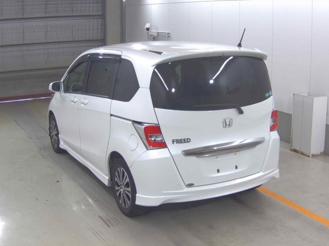 Honda FREED 2014 8267750-1