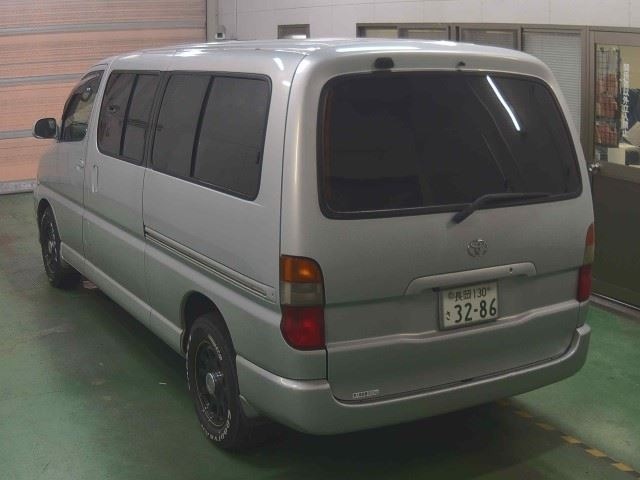 Toyota GRAND HIACE 2004 8267543-1