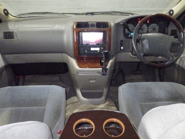 Toyota GRAND HIACE 2004 8267543-3