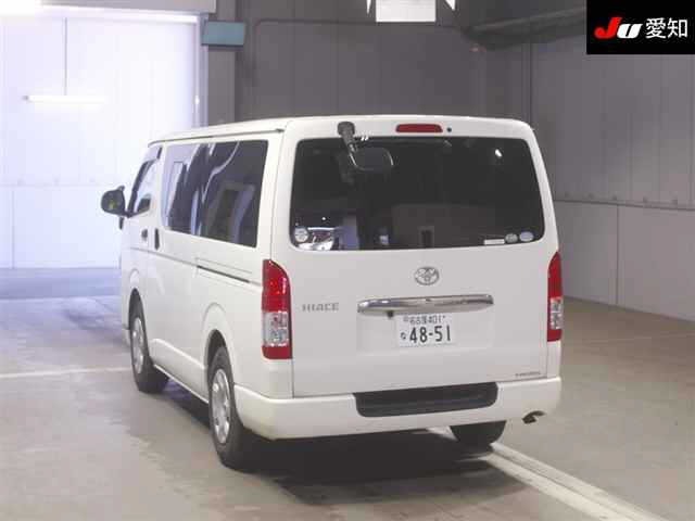 Toyota HIACE VAN 2015 8260212-1