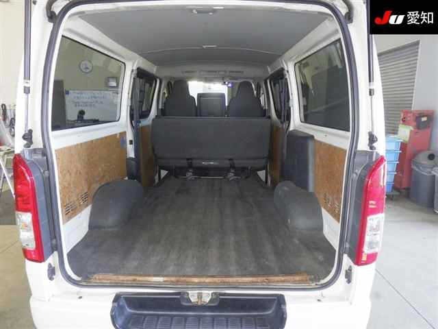 Toyota HIACE VAN 2015 8260212-4
