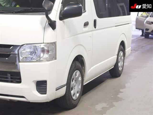Toyota HIACE VAN 2015 8260212-7