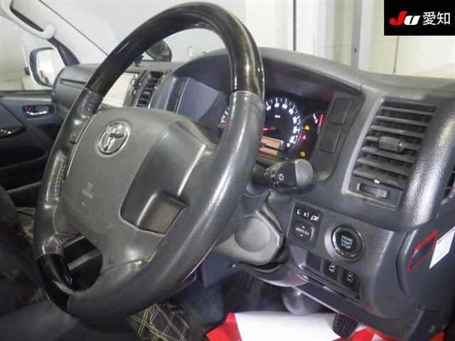 Toyota HIACE VAN 2015 8260213-5