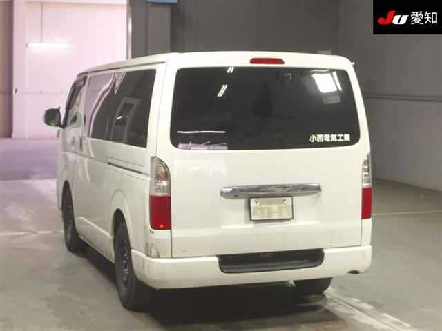 Toyota HIACE VAN 2008 8260214-1