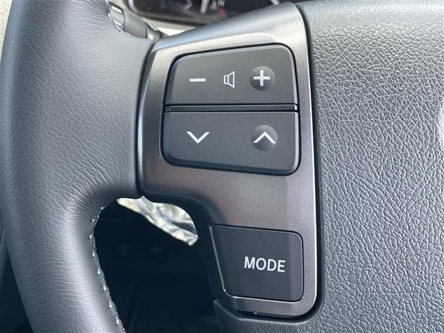 Toyota HIACE VAN 2025 8260537-11