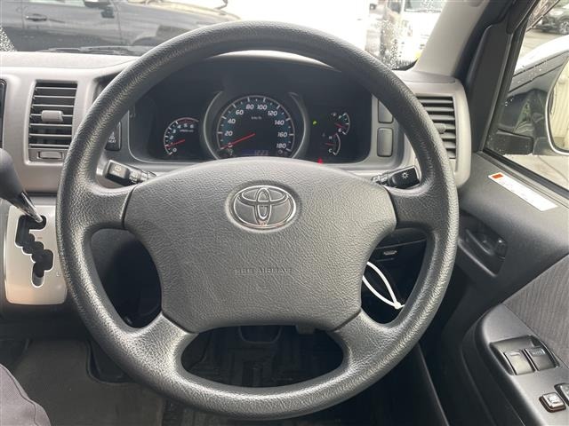 Toyota HIACE VAN 2012 8260547-14