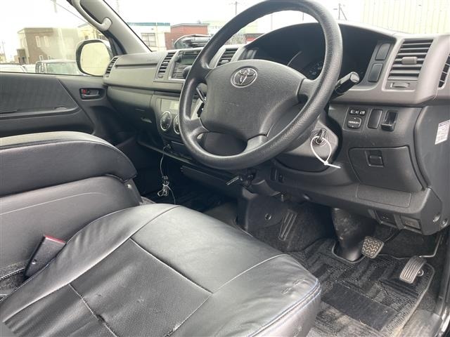 Toyota HIACE VAN 2012 8260547-7