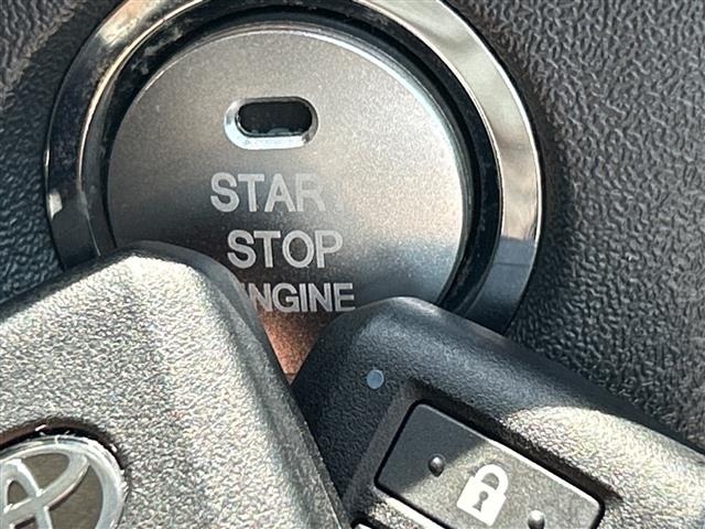 Toyota HIACE VAN 2022 8260564-10