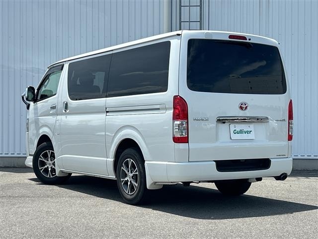Toyota HIACE VAN 2022 8260564-13