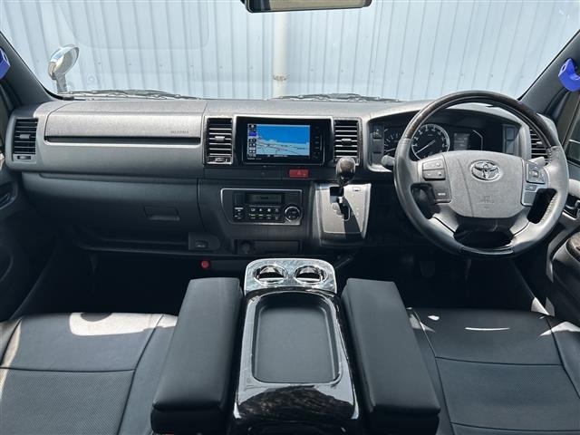 Toyota HIACE VAN 2022 8260564-14
