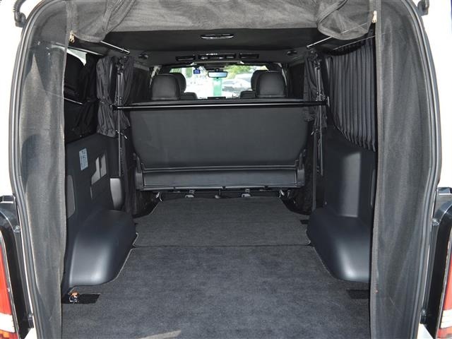 Toyota HIACE VAN 2022 8260589-6